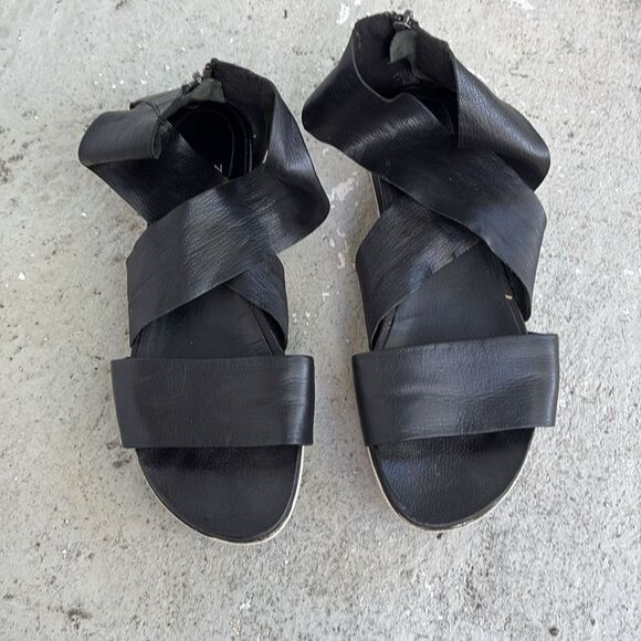 Eileen Fisher tumbled leather sneakers - Picture 3 of 6